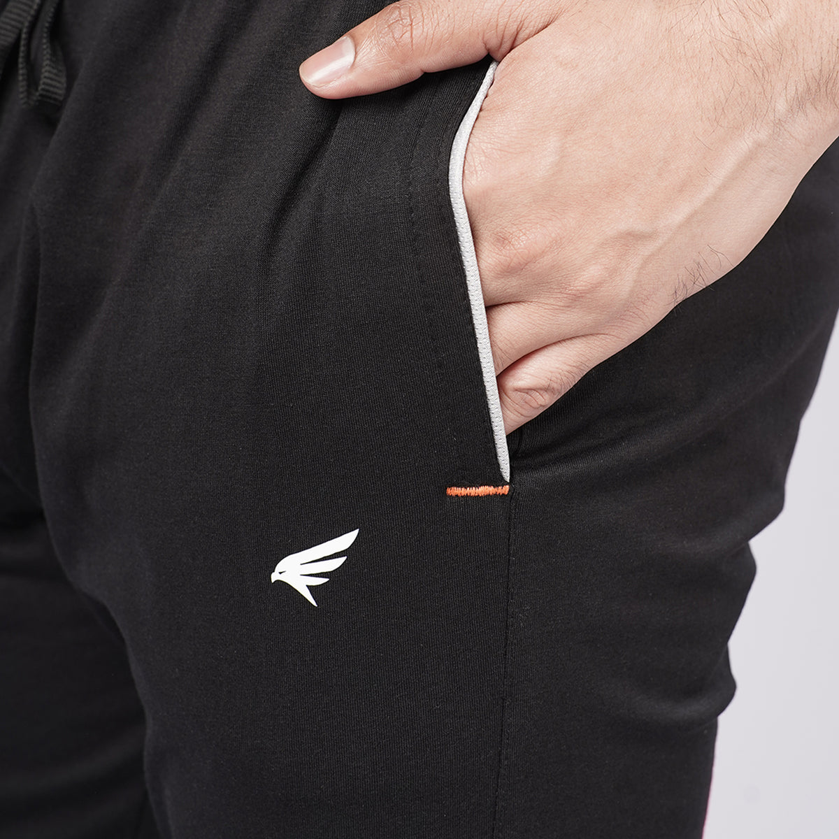 Men Solid Slim Fit Trackpants